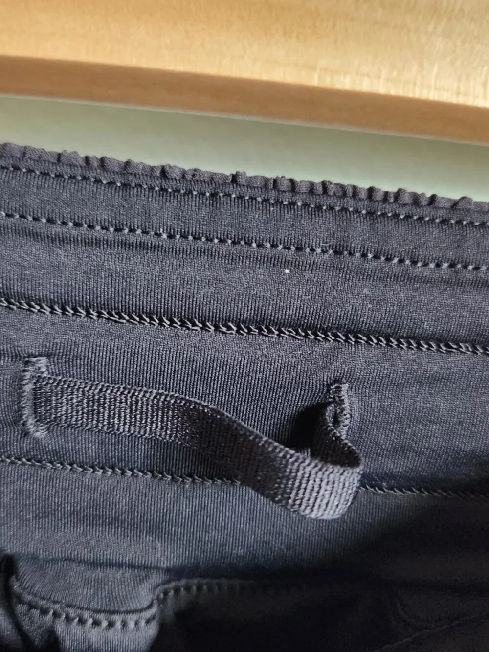 Lululemon Shorts Women's Black 2 Track That Short 5" Inseam Lined Gym Running - Picture 8 of 9